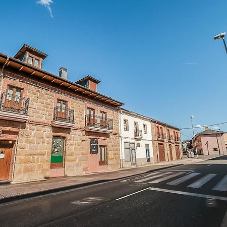 Casa Rural El Almendro De Maria Ponferrada Exterior photo